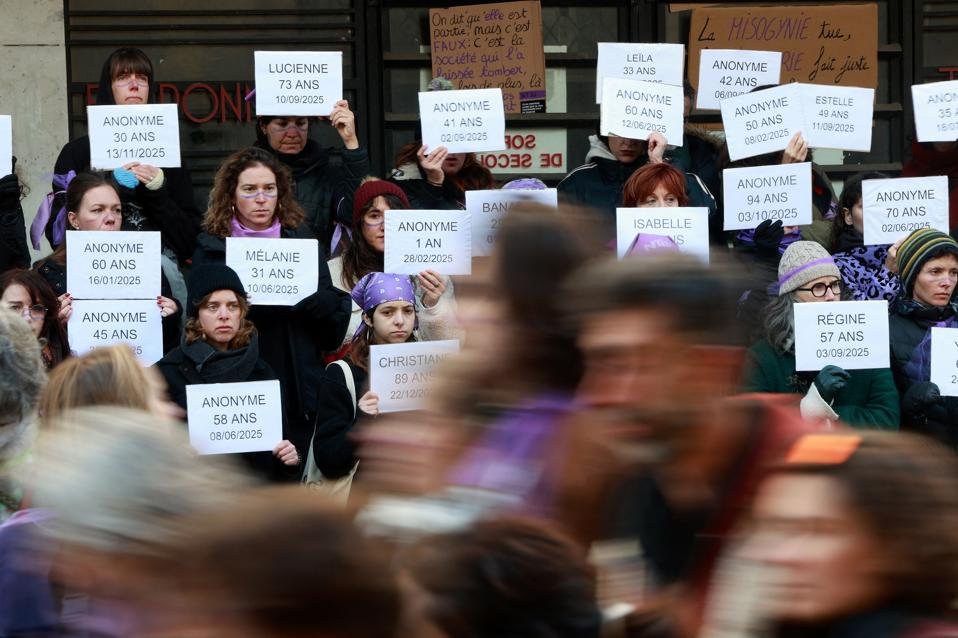 NIGERIA: Mass Protest in Spain as Nigerians Demand Action Over School Kidnappings