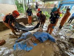 PHILIPPINES: Deadly Typhoon Kalmaegi Leaves Dozens Dead and Scores Missing