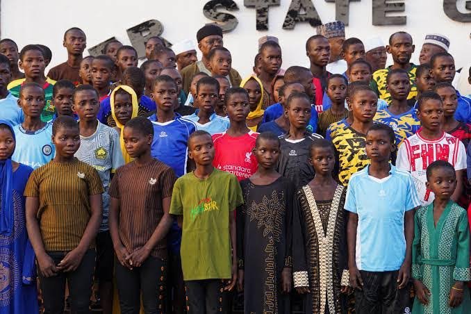 NIGERIA: Joy as 100 Abducted Nigerian Students Return Home After Weeks in Captivity